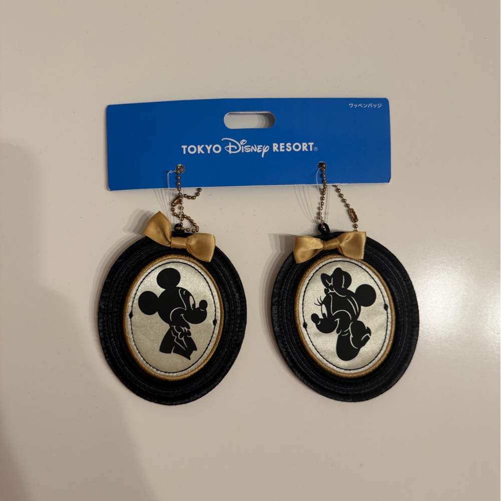 BNWT Tokyo Disney resort Mickey and Minnie keychains